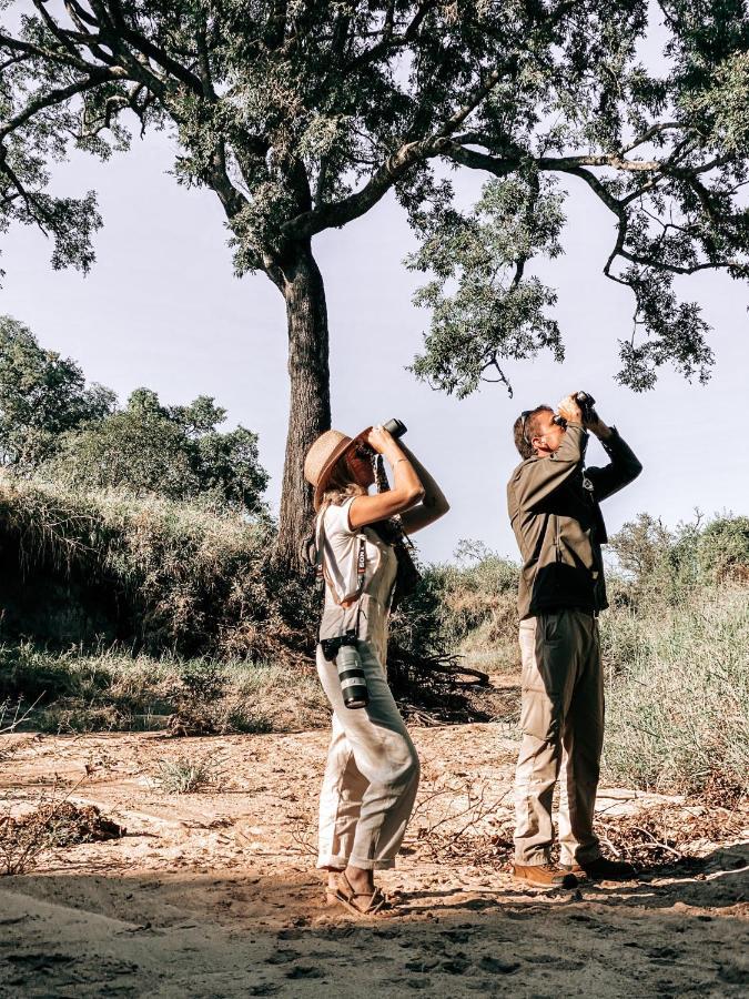 Honeyguide Tented Safari Camp - Khoka Moya マンイェレティ・ゲーム・リザーブ エクステリア 写真