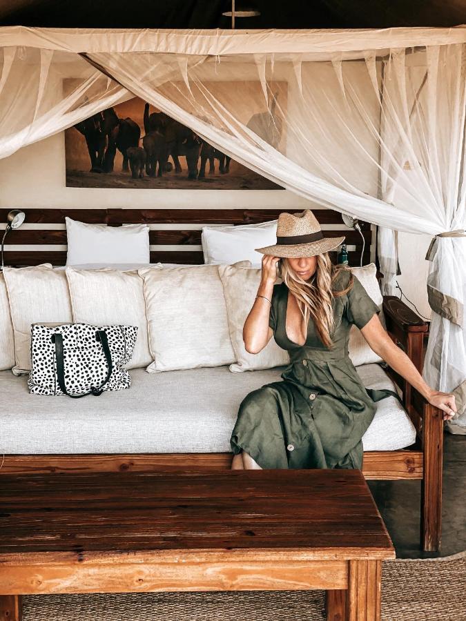 Honeyguide Tented Safari Camp - Khoka Moya マンイェレティ・ゲーム・リザーブ エクステリア 写真