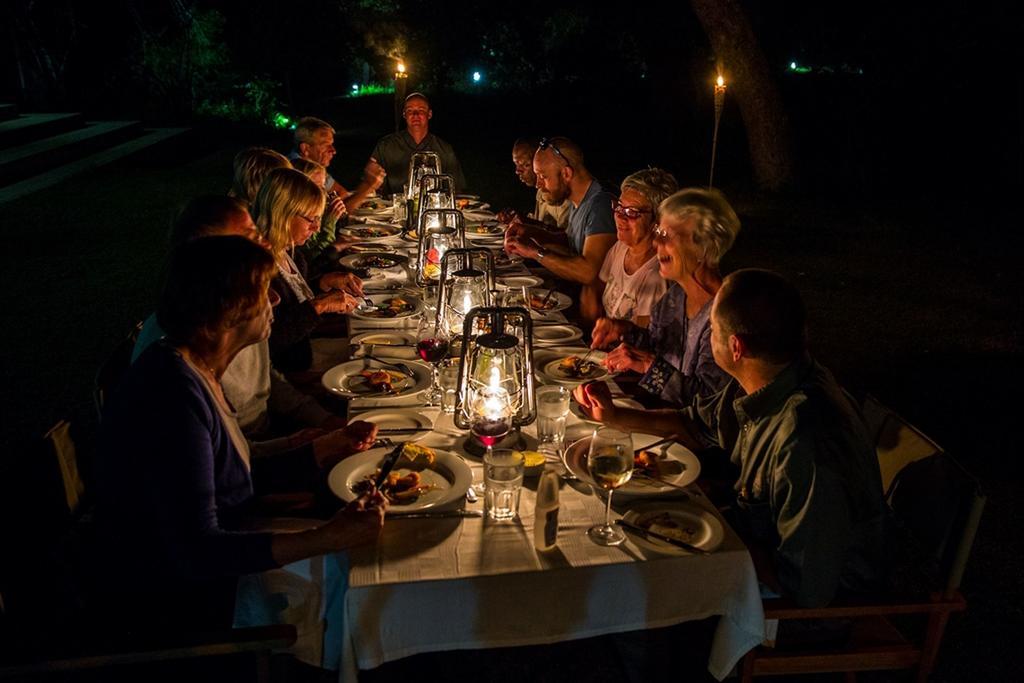 Honeyguide Tented Safari Camp - Khoka Moya マンイェレティ・ゲーム・リザーブ エクステリア 写真
