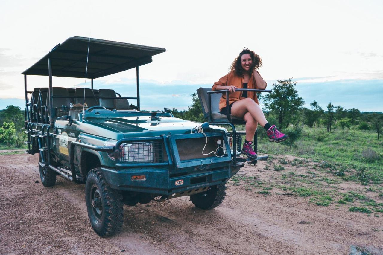 Honeyguide Tented Safari Camp - Khoka Moya マンイェレティ・ゲーム・リザーブ エクステリア 写真